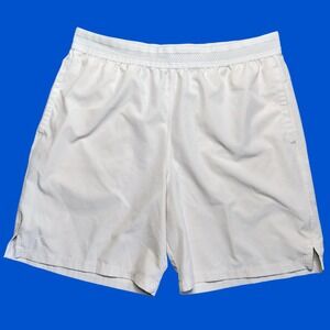 Fabletics The Fundamental Shorts Mens L Off-White Running Athletic Stretch 7"